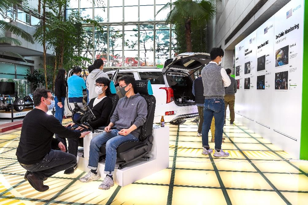Hyundai Motor Group провела выставку инновационных стартап-технологий Open Innovation Lounge 2020